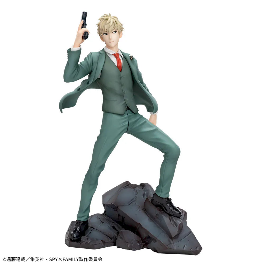 Loid Forger Luminasta Sega Action Figure