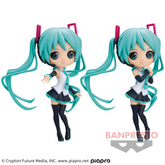 Hatsune Miku Qposket V4X Style Bandai Banpresto Action Figure